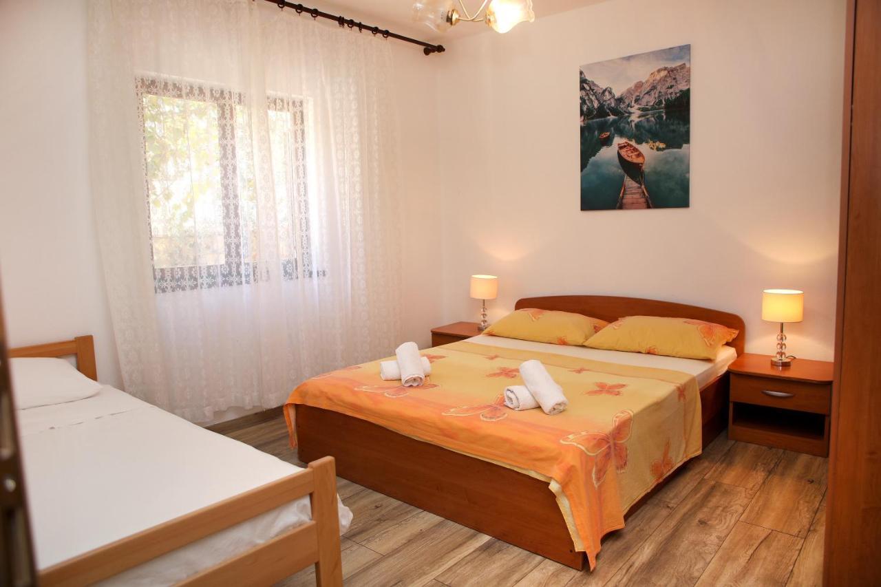 Apartman Gilan セゲット・ヴラニツァ エクステリア 写真