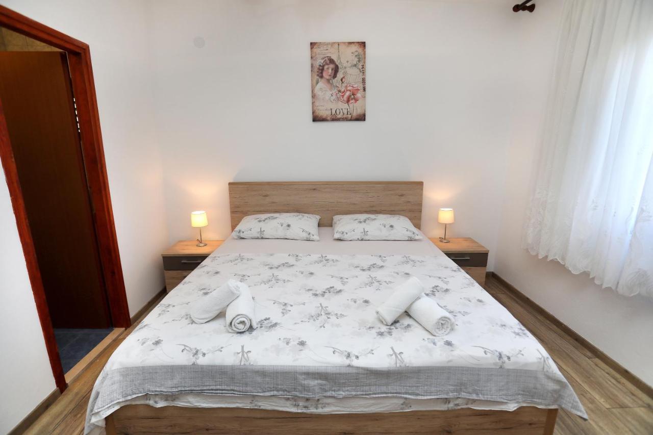 Apartman Gilan セゲット・ヴラニツァ エクステリア 写真