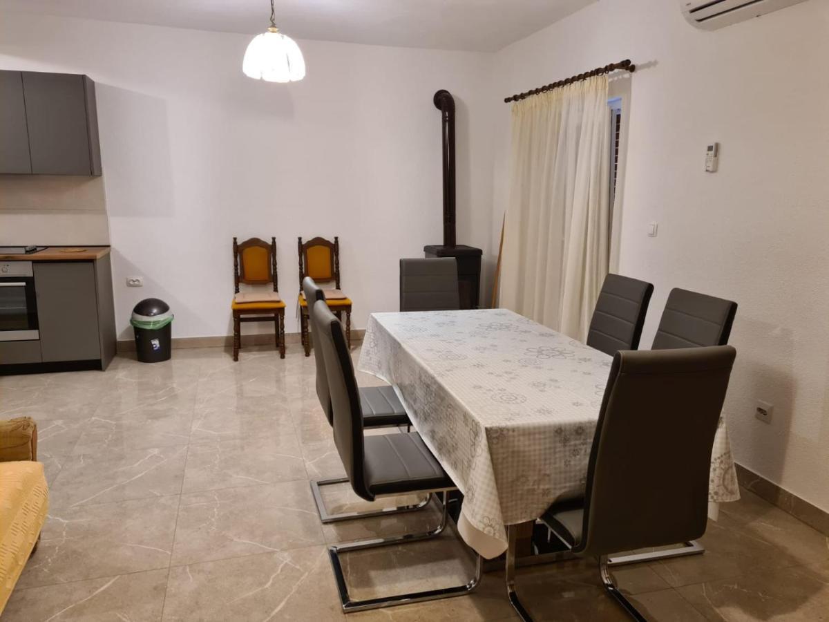Apartman Gilan セゲット・ヴラニツァ エクステリア 写真